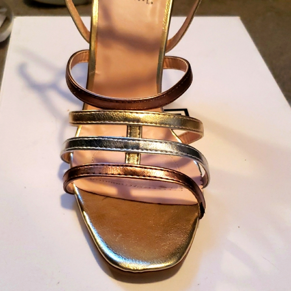 Three tone strappy heels